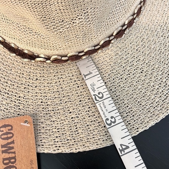 NWT cowboy hat, polyester, mock straw hat, adult